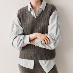 Classic Cable-Knit Cashmere V-Neck Sweater Vest Sleeveless Top